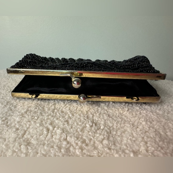 Vintage Glam Beaded Clutch Black Seashell Purse Gold Tone Hardware Pin-Up - Picture 4 of 5